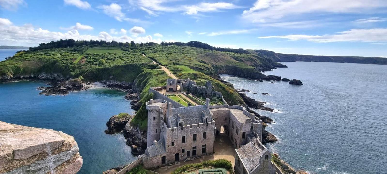 Petit Chatelet Bis Hirel Eksteriør bilde